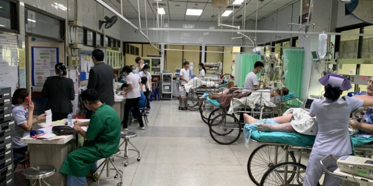 Đoàn bác sĩ dự án cấp cứu trước viện tham dự Hội nghị Khoa học của 7 nước khu vực Châu Á tại Thái Lan